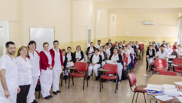 Alumnos de la Licenciatura en Enfermería rindieron exámenes en el Policlínico Regional San Luis y el Hospital de Villa Mercedes