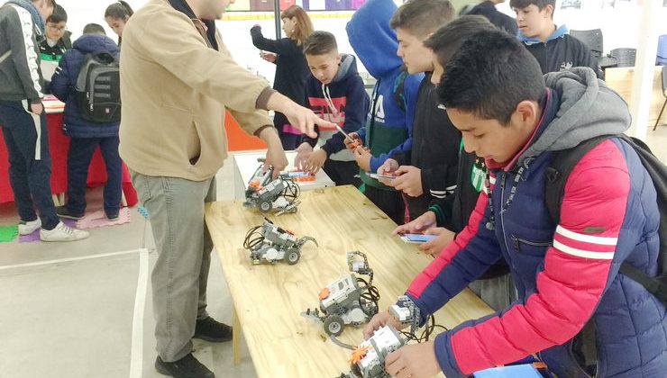 La Escuela Generativa del Club Estudiantes disfrutó de las atracciones de la ULP