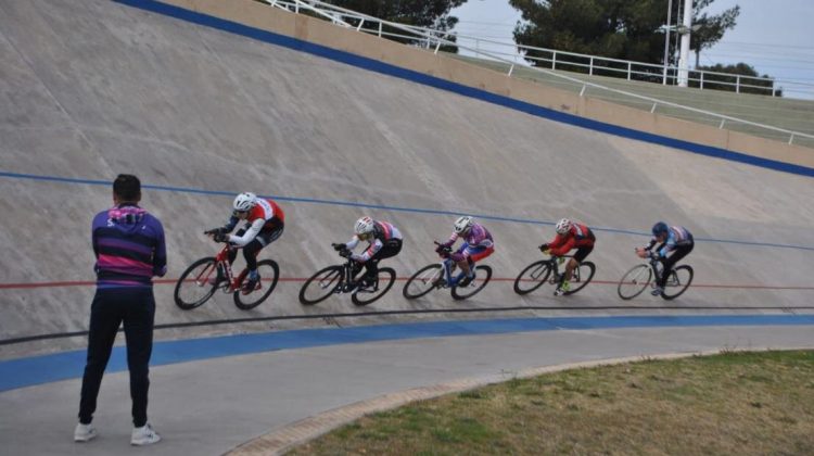 El Velódromo Provincial recibió a la Selección Argentina de Ciclismo