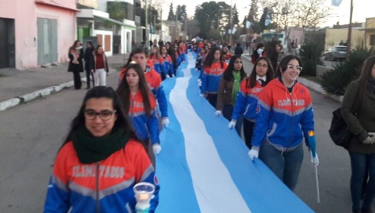 El Centro Educativo N° 11 “Sócrates Cortines” realizó la 5ª “Marcha de Antorchas”