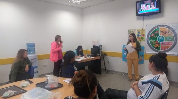 Realizan taller para pacientes con alteraciones en las arterias uterinas