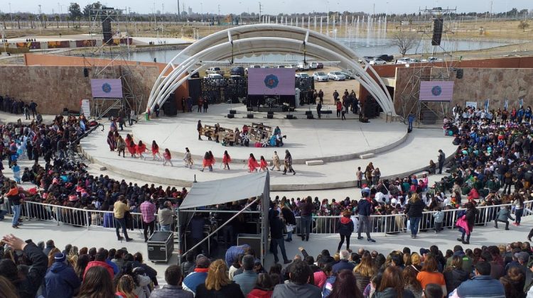 El gobernador presidió la primera Fiesta de la Independencia en Villa Mercedes