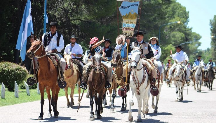 Convocan a la Primera Marcha Sanmartiniana que unirá el Cabildo con el Monumento de Las Chacras