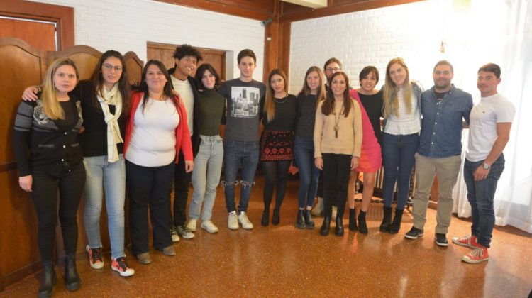 La Conciencia Ambiental y las políticas que lleva adelante el Estado puntano, tema central en el almuerzo entre jóvenes líderes