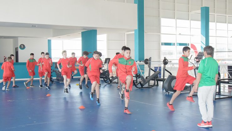 Futbolistas de Pueyrredón de Villa Mercedes fueron evaluados en el laboratorio de biomecánica del Campus