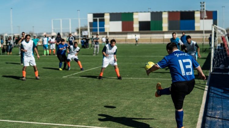 Casi 90 atletas con discapacidad compitieron en La Pedrera