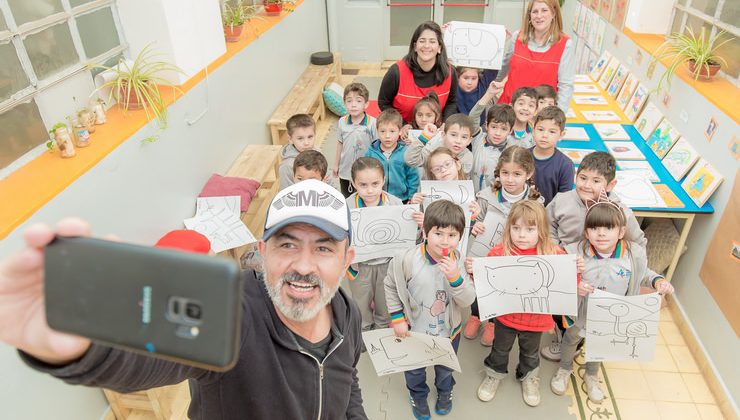 Con una muestra de pintura, la “Albert Einstein” se prepara para los Intercolegiales Culturales