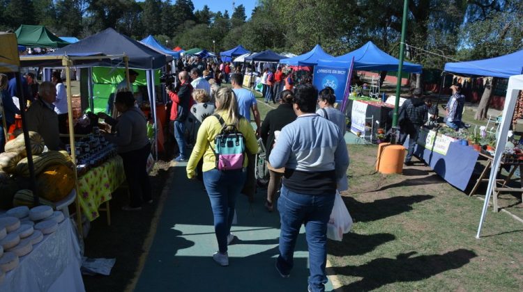 Con una masiva participación, se viene hoy una nueva Feria de Pequeños y Medianos Productores