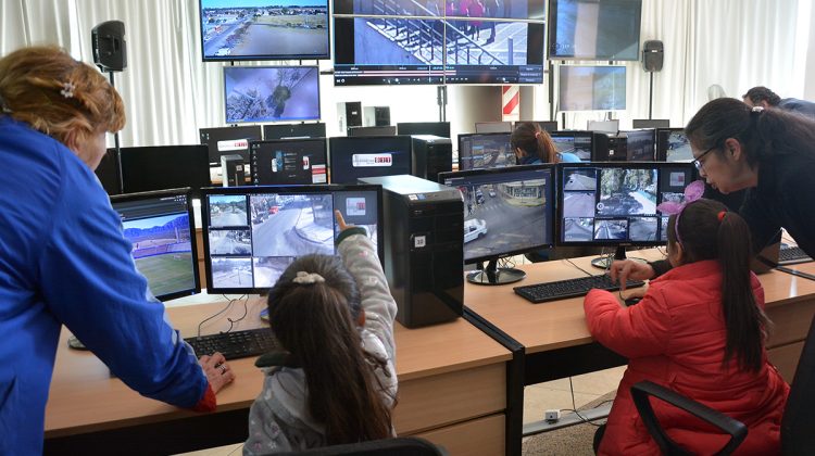 Alumnos villamercedinos visitaron el Centro de Monitoreo y Emergencias