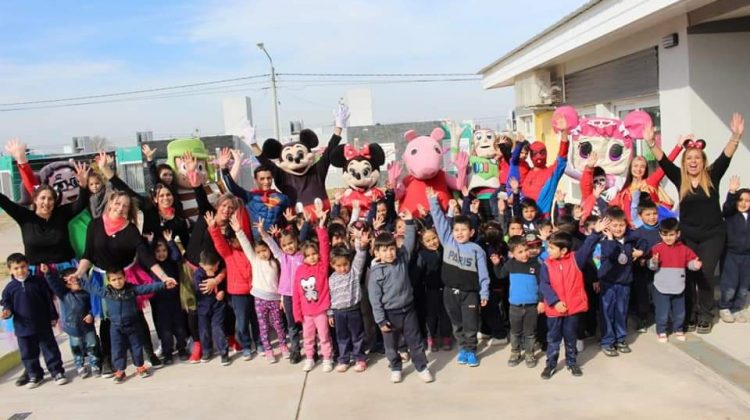 El Jardín “Benteveo” festejó el Día del Niño con el “DivertiMóvil”