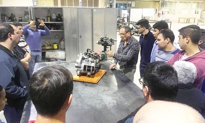 Alumnos de la UPrO fueron capacitados sobre cajas de cambio robotizadas