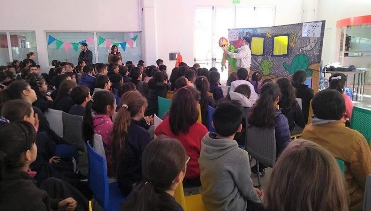 La Escuela Generativa “Luis B. Lusquiños” cerró su primera semana de actividades escolares