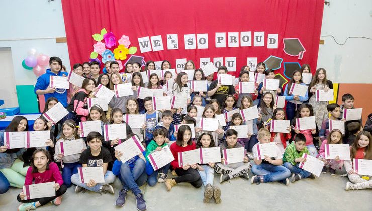 Más de 90 niños de La Punta recibieron su diploma del Instituto de Idiomas de la ULP