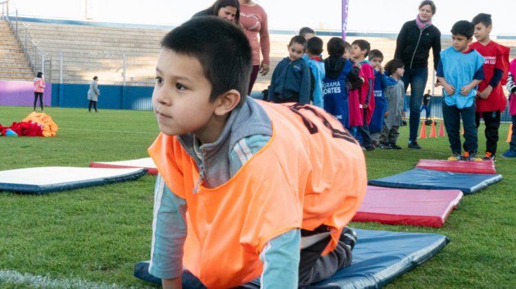 Realizaron un entrenamiento abierto e integrador en la escuela de fútbol del “Juan Gilberto Funes”