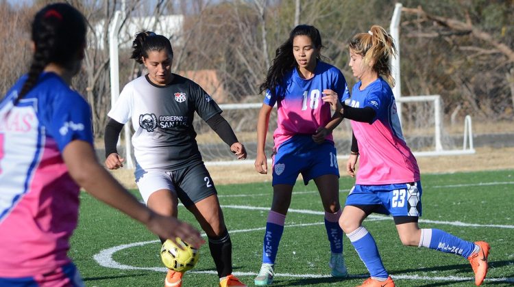 Cuenta regresiva para los playoffs de la Copa San Luis de fútbol femenino