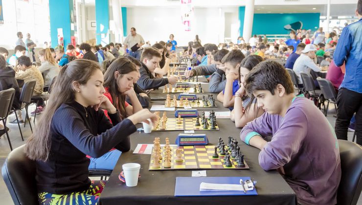 Las finales provinciales de ajedrez brillaron en el Campus de la ULP