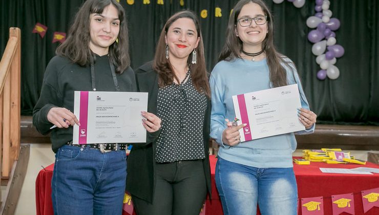 El Instituto de Idiomas diplomó a 200 alumnos de Villa Mercedes