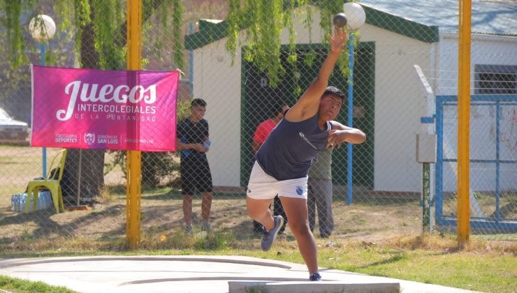 Más de mil alumnos disfrutaron de los Juegos Intercolegiales de atletismo en el “Ave Fénix”