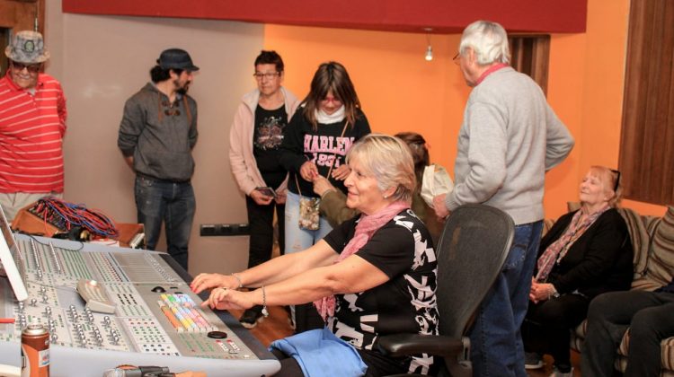 Los adultos mayores de La Punta visitaron la Casa de la Música y el “Molino Fénix”