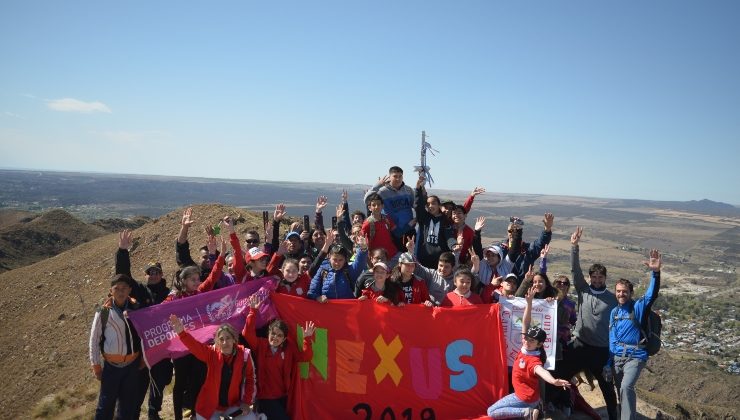 El trekking forestal volvió al Cerro de la Cruz