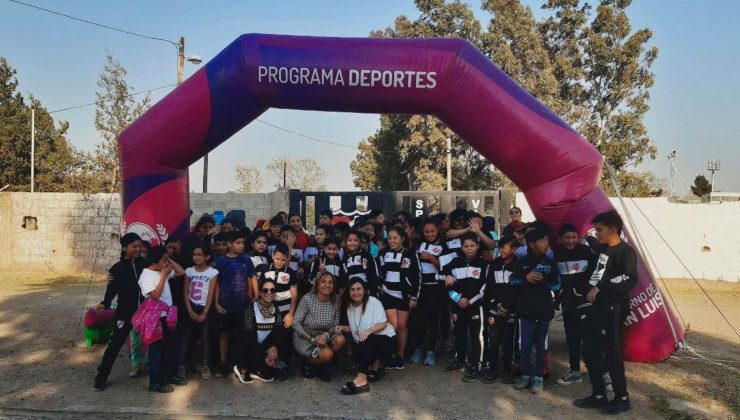 Con una multitudinaria correcaminata y actividades de integración, la Escuela Generativa “Corazón Victoria” celebró su 3º aniversario