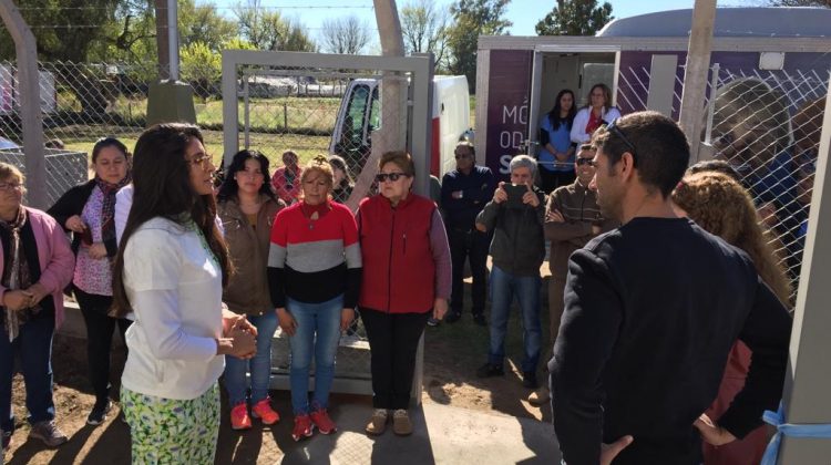 Inauguran obras de refacción, equipos, insumos y una ambulancia para centros de salud de Ayacucho y Pedernera