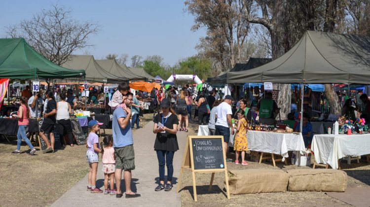 En una jornada calurosa y de mucha fiesta, pasó otra Feria de Pequeños y Medianos Productores