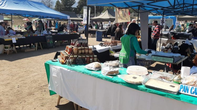 Comenzó en Merlo la Feria de Pequeños y Medianos Productores