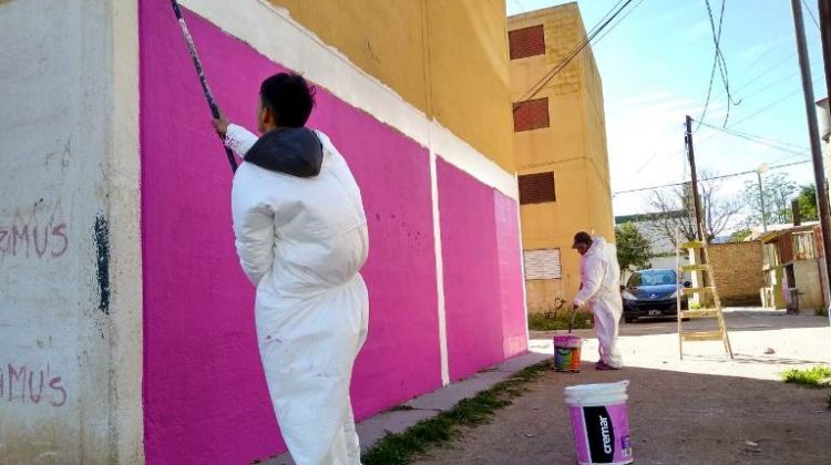 Empezó a florecer el color en el Pabellón Argentino