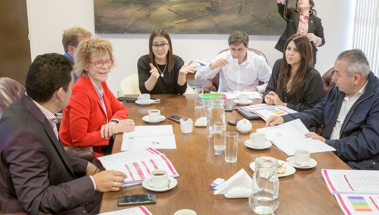 Alicia Bañuelos presentó las iniciativas de la ULP