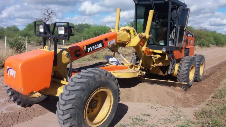 Intensos trabajos de Vialidad Provincial en ocho rutas que unen parajes