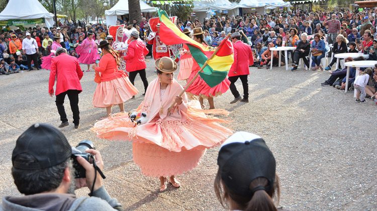 Las comunidades extranjeras compartieron lo mejor de su cultura y tradiciones en el Parque de las Naciones