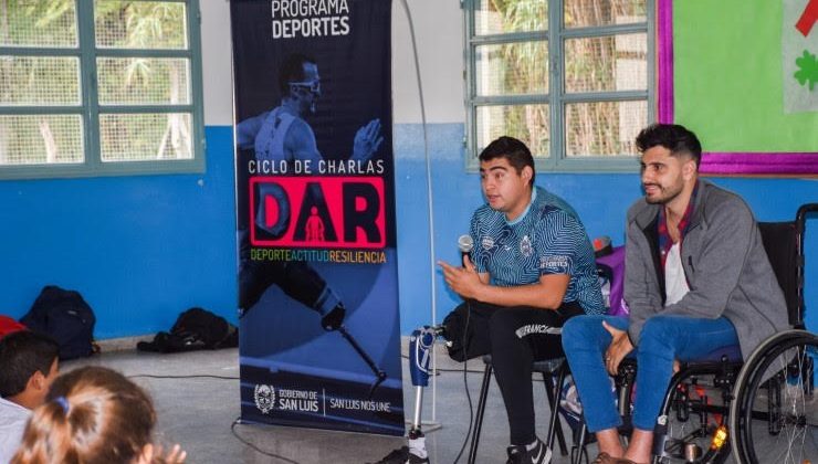 Las “Charlas DAR” continúan con su recorrido por las escuelas de San Luis