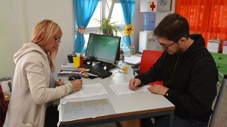 Tres instituciones educativas se suman a la iniciativa solidaria de la Provincia y tendrán comedores