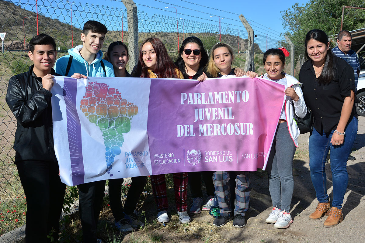 Los estudiantes puntanos participarán de la instancia nacional del Parlamento Juvenil del Mercosur.