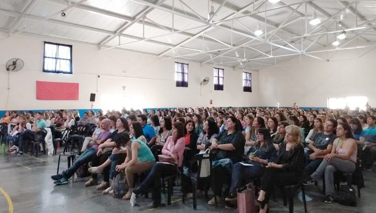 Más de 450 docentes participaron de la Jornada de Fortalecimiento Institucional en ESI en Concarán