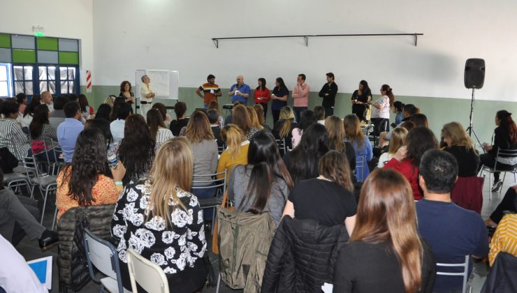 Docentes y equipos directivos participaron del curso “Evaluación de Proyectos de Aprendizaje Integrado”