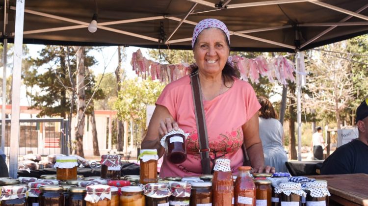 Ya se vive una nueva edición de la Feria de Pequeños y Medianos Productores