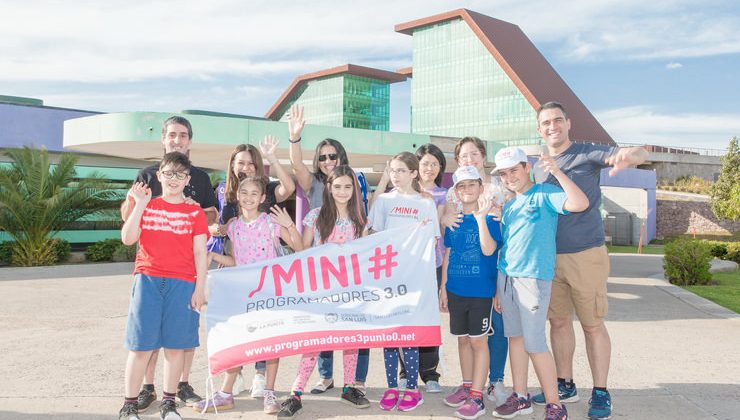 Rumbo a Disney: los Mini Programadores ya comenzaron su viaje