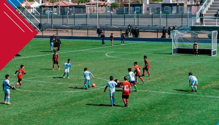 Los pequeños de la 2009 tendrán un encuentro recreativo de fútbol con Independiente y Argentinos Juniors