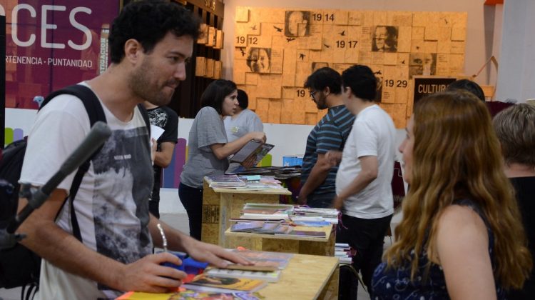 Editoriales locales se sumaron a la Feria Provincial del Libro