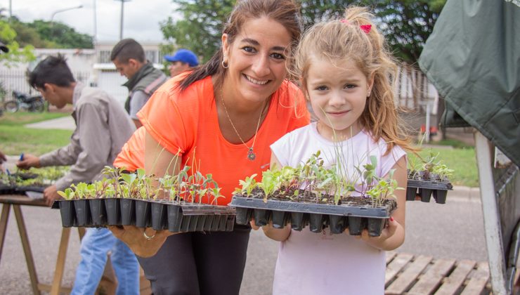 La semana finalizó con nuevas entregas de bandejas hortícolas en la ciudad de San Luis