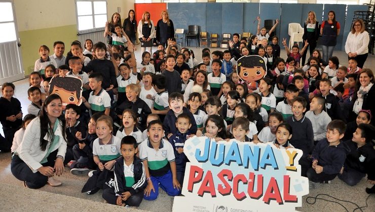 Presentaron un micro animado de “Juana y Pascual” sobre la autoestima