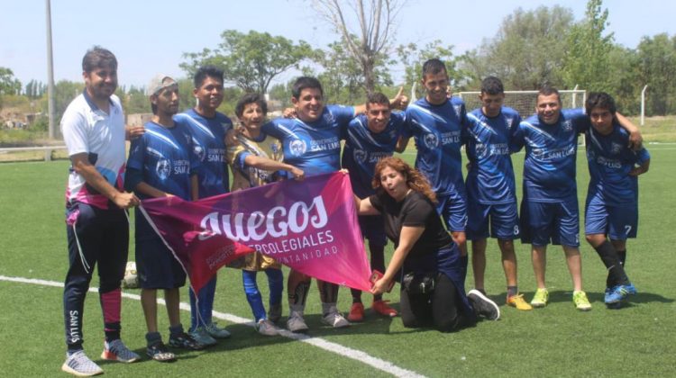 Juegos Intercolegiales: realizaron un encuentro de fútbol adaptado en el “Ave Fénix”