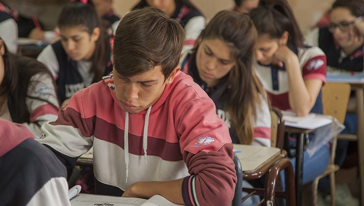 En las escuelas de nivel secundario se ofrecerá un turno de examen especial