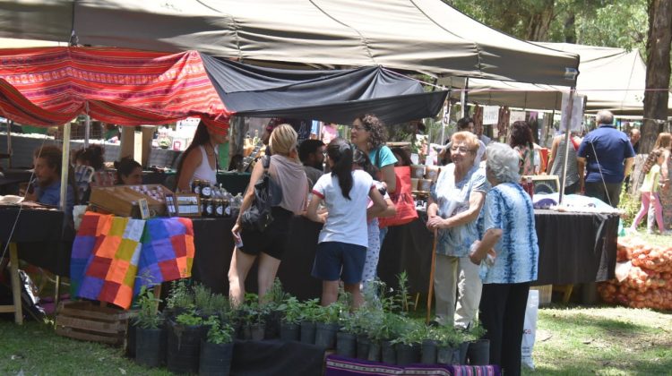 Las familias mercedinas disfrutaron de una nueva Feria de Pequeños y Medianos Productores