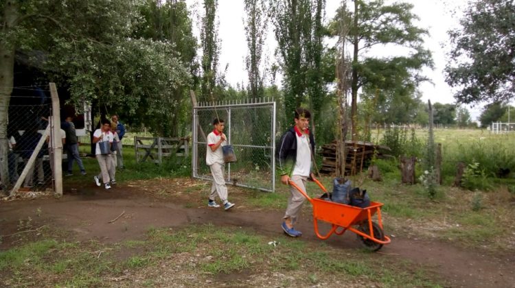 La “Escuela Agraria” recibió recursos para sus módulos productivos