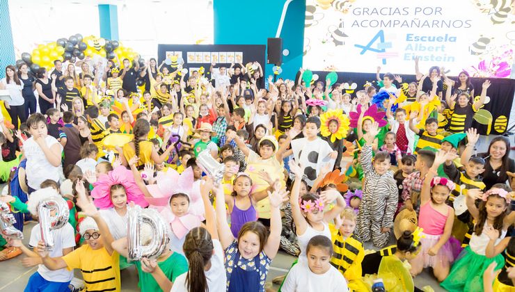 La Escuela Pública Digital “Albert Einstein” cerró el año con creatividad, arte y aprendizaje