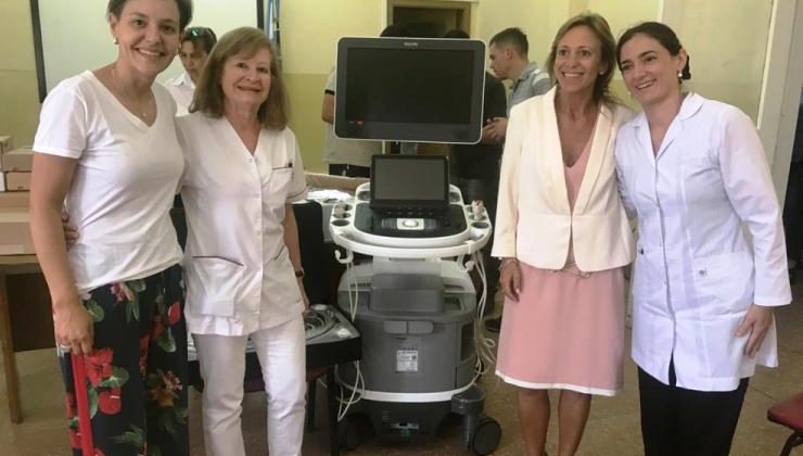 El Hospital San Luis recibe el 2020 con un ecógrafo de última generación