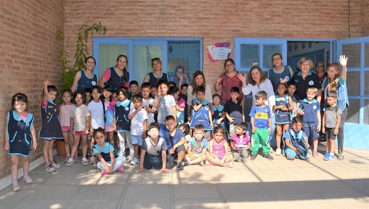 Escuelas de nivel inicial ya cuentan con su placa fundacional